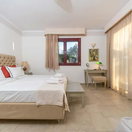 Triena Villas By Paxosretreats Gaios Extérieur photo