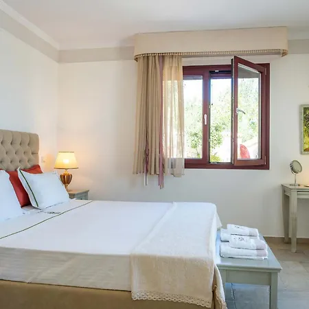 Triena Villas By Paxosretreats Gaios Extérieur photo